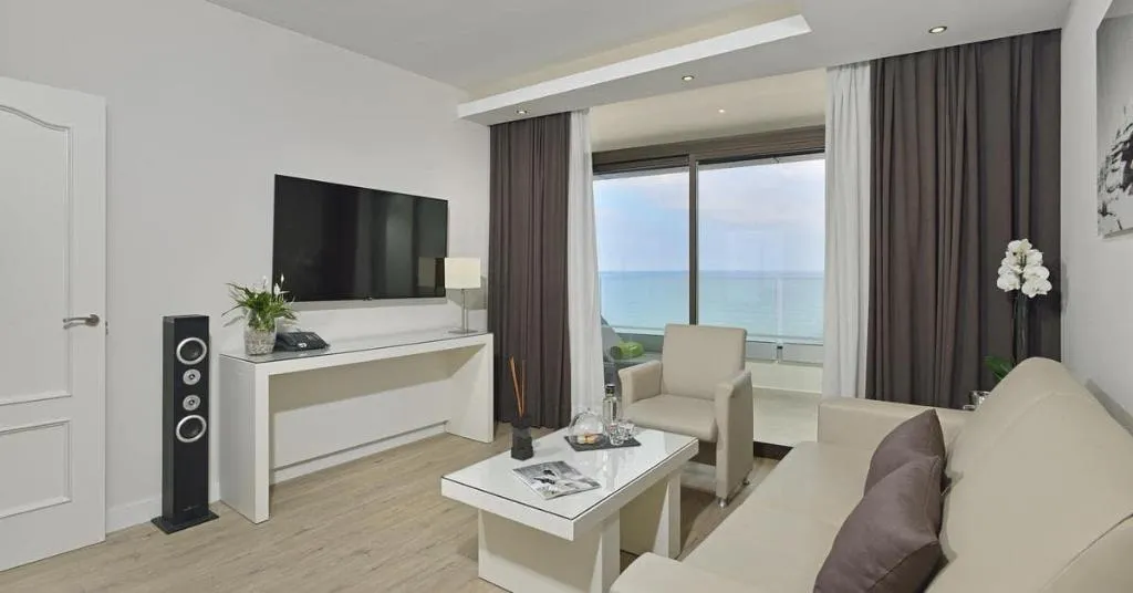 JUNIOR SUITE STANDARD Room, Melia Costa del Sol, Costa Del Sol