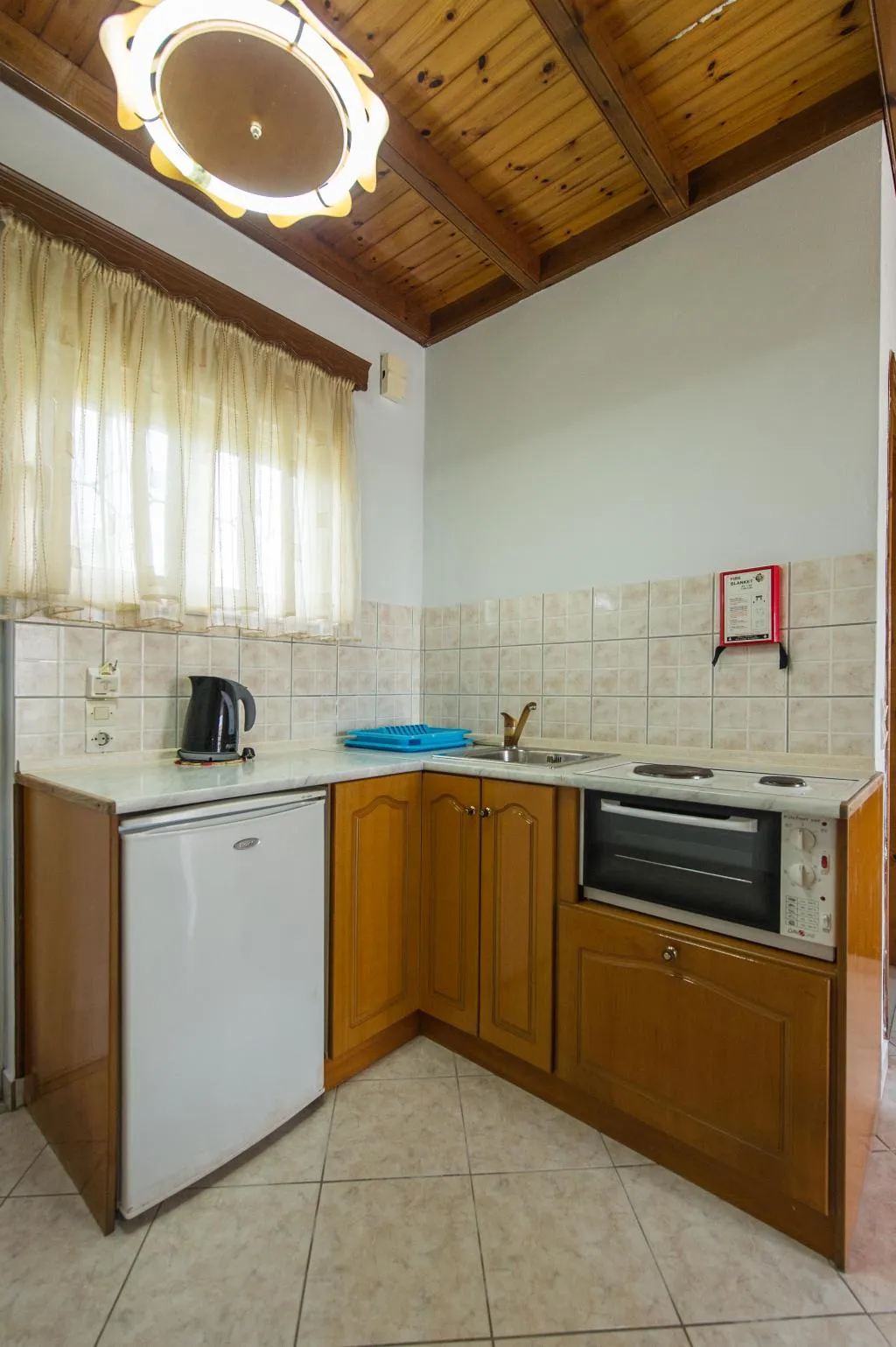 STUDIO STANDARD Room, Makis Studios & Apartments, Corfu
