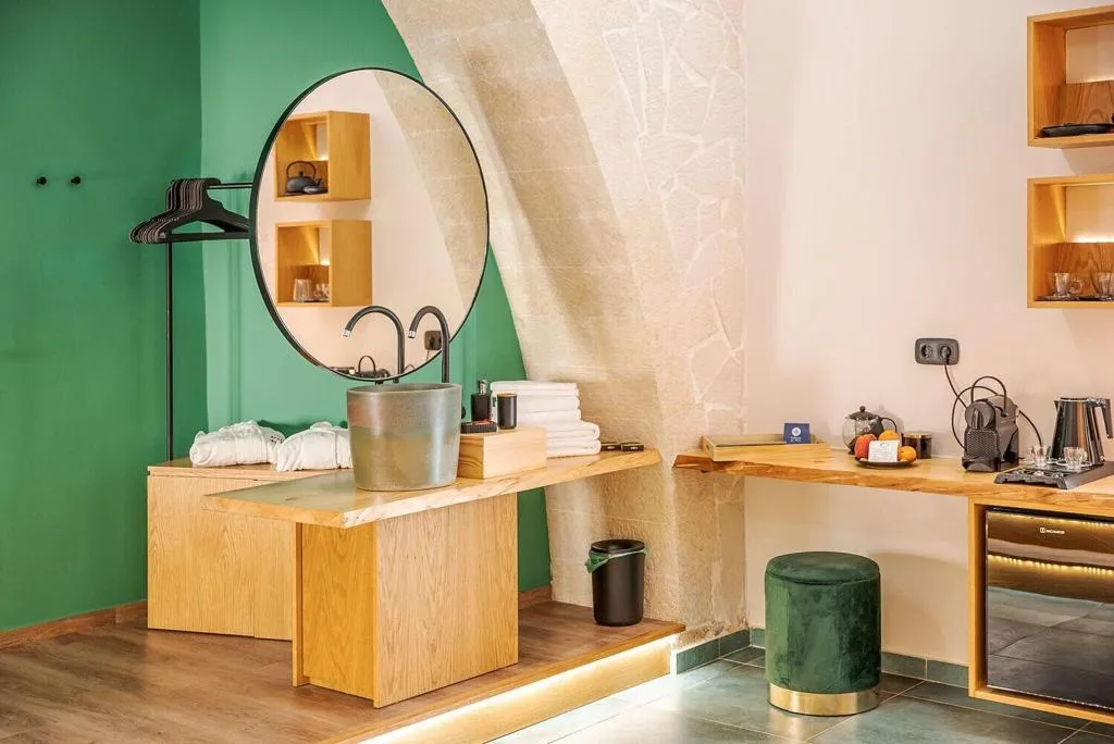 Room, Madonna Del Mare, Crete
