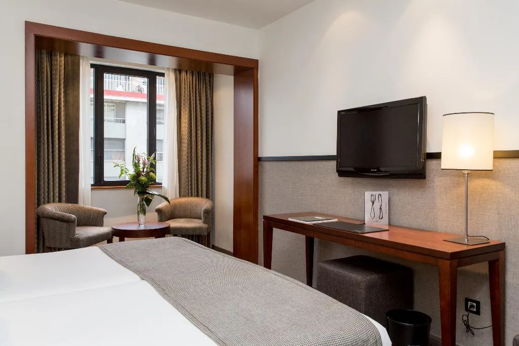 DOUBLE STANDARD Room, Hotel Balmoral, Barcelona
