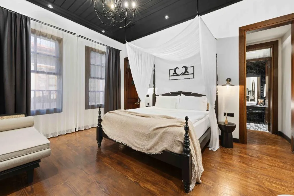 Room DELUXE ONE BEDROOM Room, Belmondo Suites Old Town Antalya, Antalya