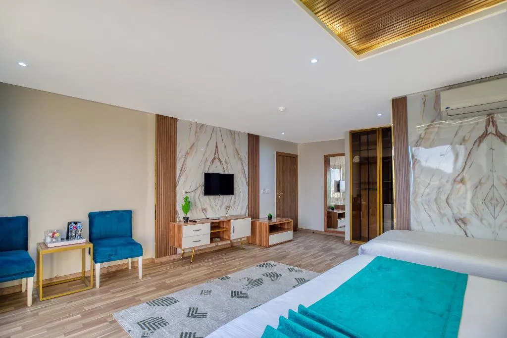 FAMILY ROOM WITH BALCONY Room, Pyramids Yard Hotel, Cairo
