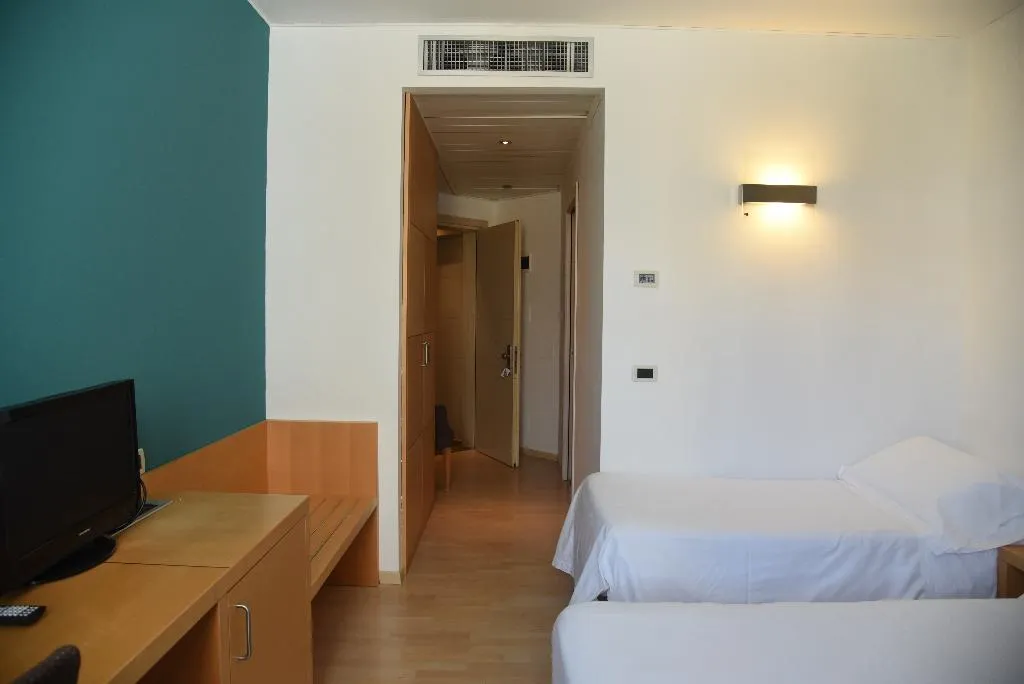 TRIPLE CLASSIC Room, Duca D'Aosta, Venice