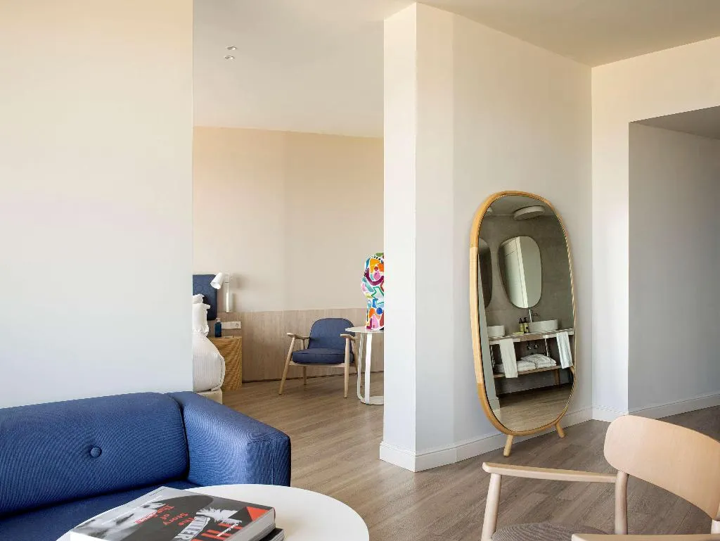 Room, ME Sitges Terramar, Costa Brava