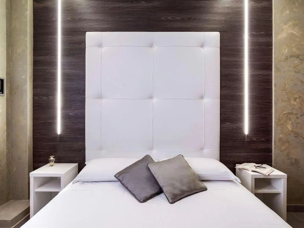 Room, Ibis Styles Milano Centro, Milan