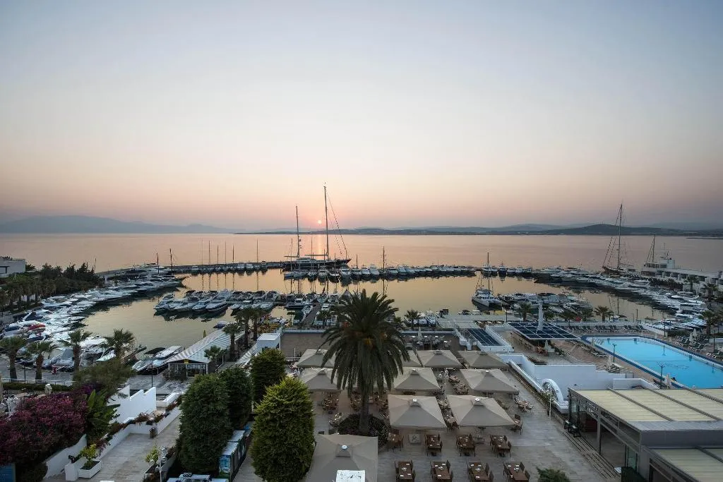 Terrace, Altin Yunus Resort & Thermal Hotel, Izmir