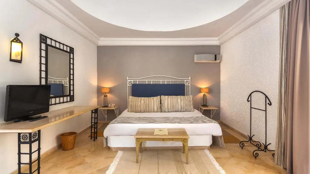 Room, Cesar Thalasso & Convention, Tunisia