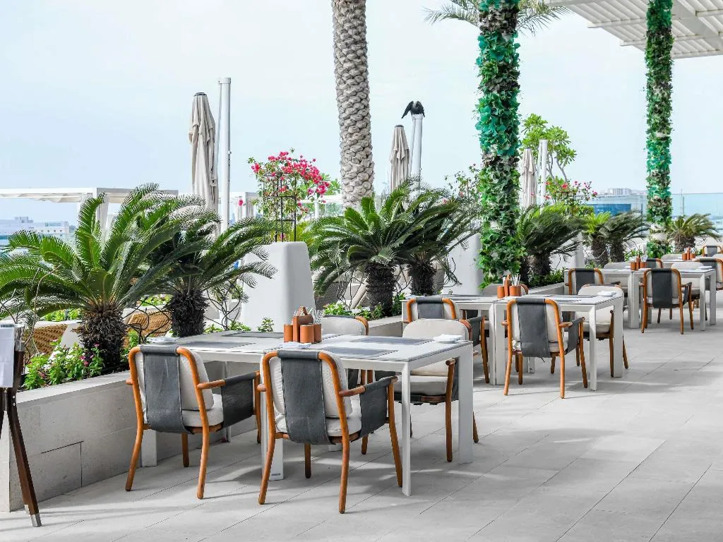 Restaurant, Grand Plaza Mövenpick Media City, Dubai