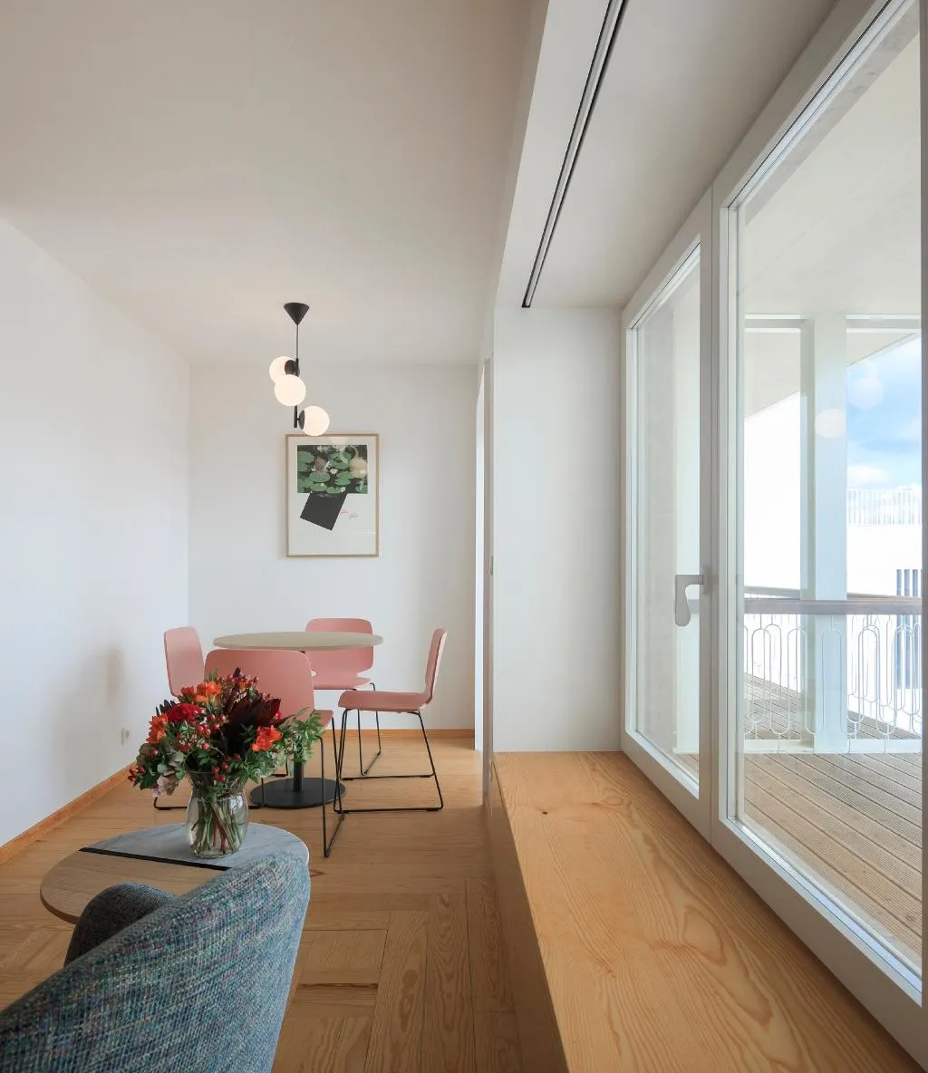 APARTMENT DELUXE ONE BEDROOM Room, Lisbon Serviced Apartments - Principe Real, Lisbon