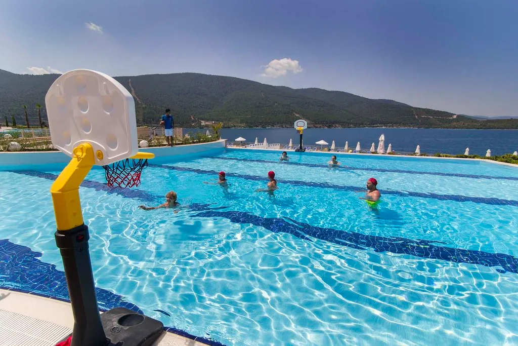Sports and Entertainment, La Blanche Island, Bodrum