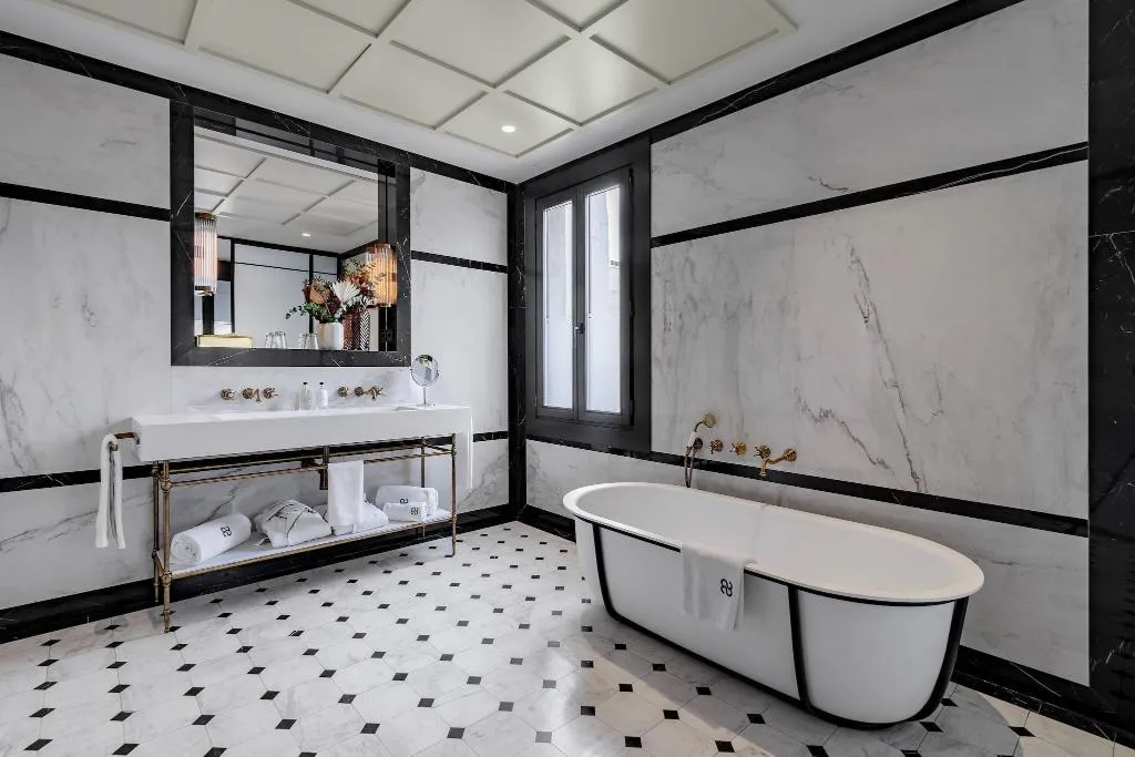 SUITE KING SIZE BED Room, Hotel Coolrooms Atocha, Madrid