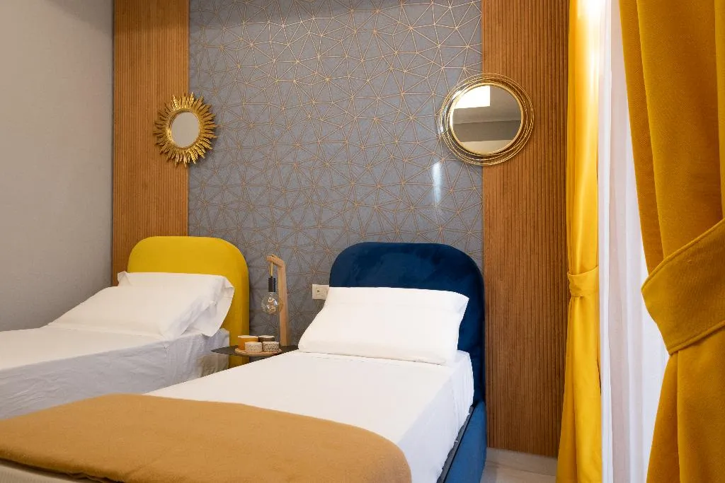 TWIN SUPERIOR Room, Palazzo Adele Rooms & Apartments, Naples