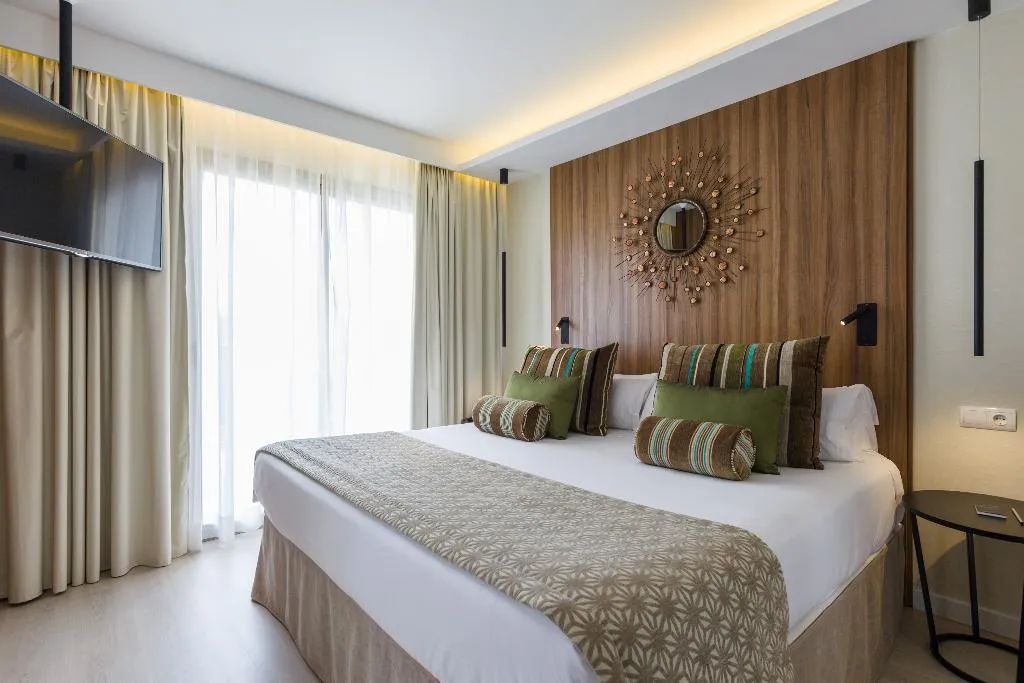 Room, Zafiro Palace Alcudia, Majorca