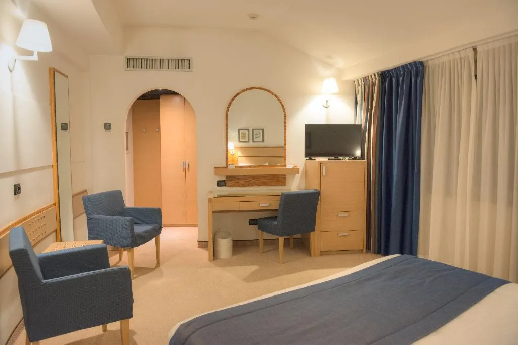 Double or Twin STANDARD Room, Cardano Hotel Malpensa, Milan