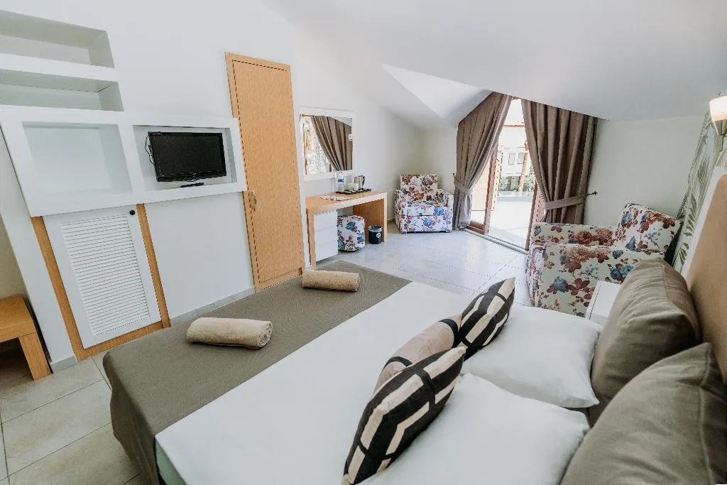 DOUBLE DELUXE POOL VIEW Room, Club Tuana Fethiye, Dalaman