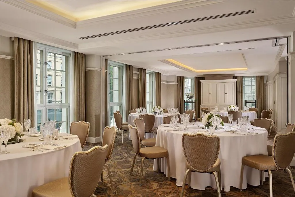 Conferences, The College Green Hotel Dublin, Autograph, Dublin