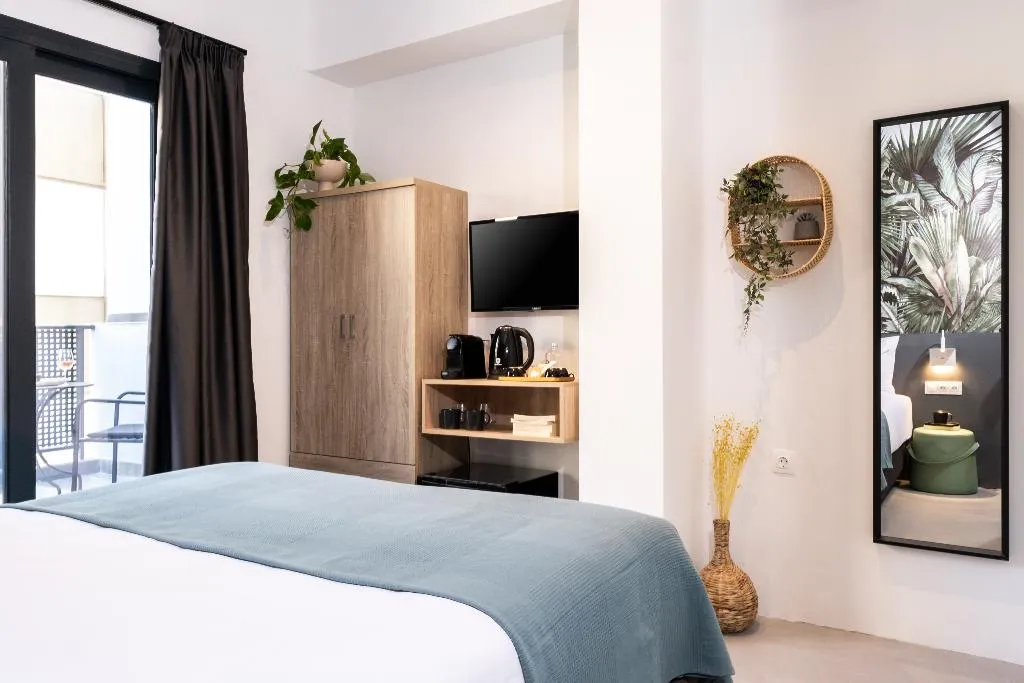 DOUBLE DELUXE WITH BALCONY Room, PAME Wild, Athens