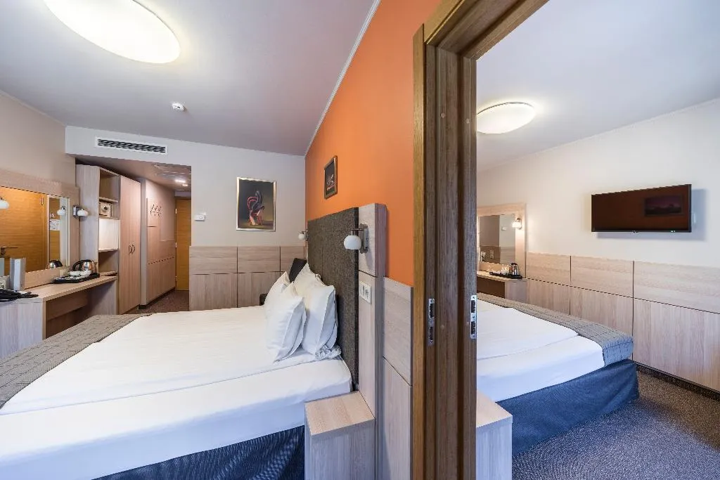 FAMILY ROOM STANDARD Room, Wellton Riga Hotel & Spa, Riga