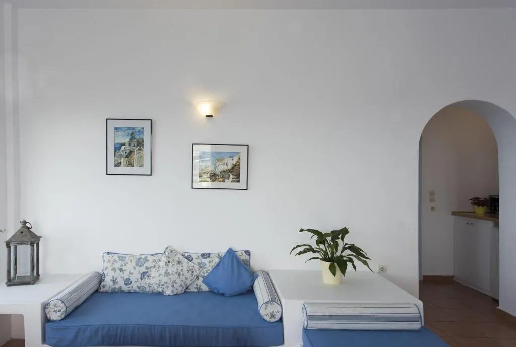 Room, Kastro Suites, Santorini