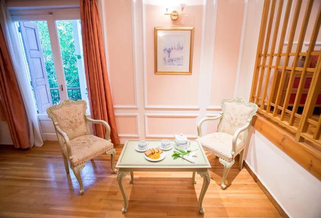 SUITE STANDARD Room, Delphi Palace, Athens