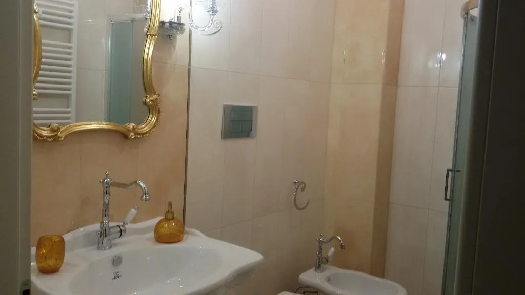 DOUBLE DELUXE Room, Daphnae House, Catania