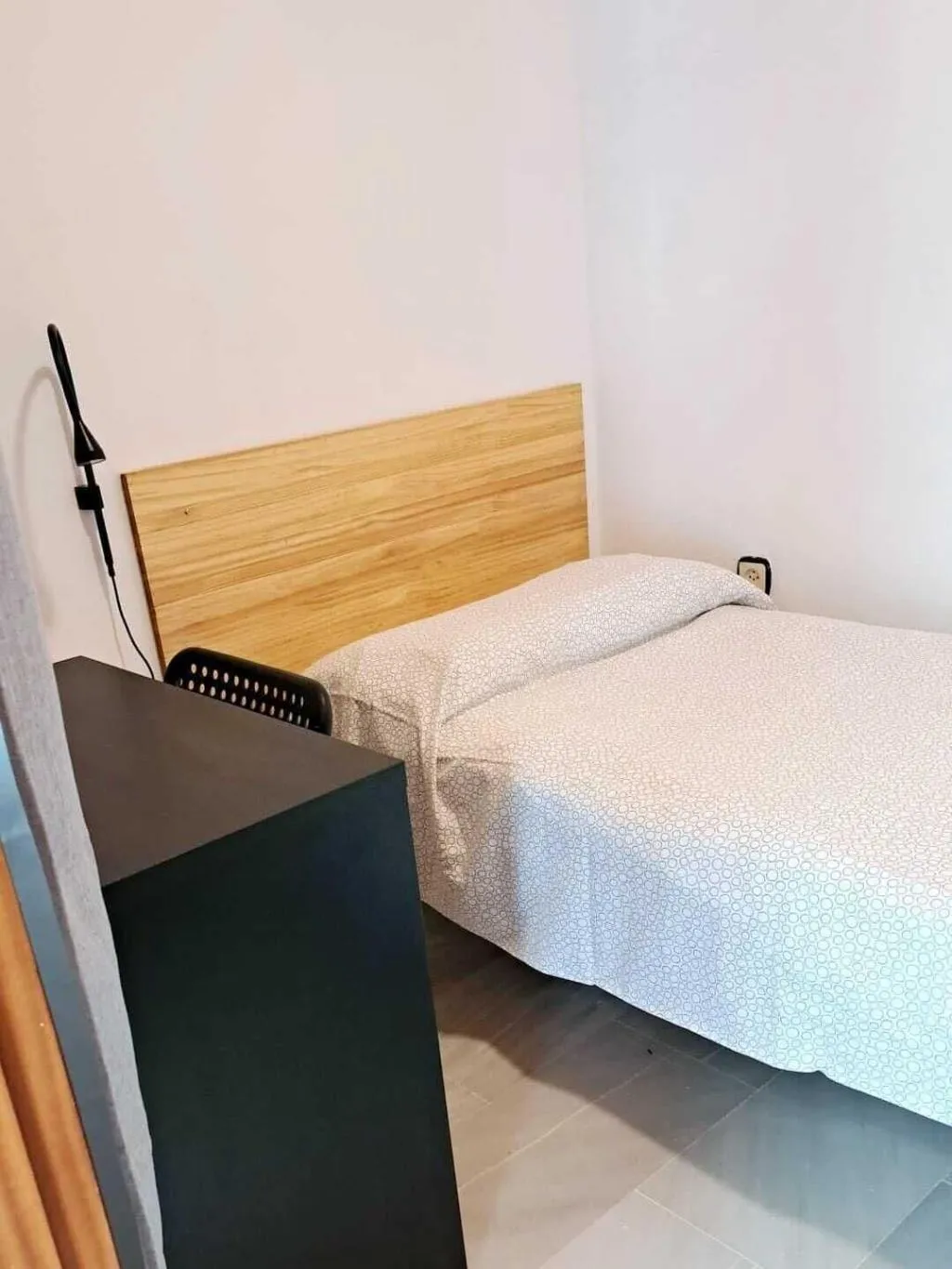 Room, Arc House Plaza, Seville