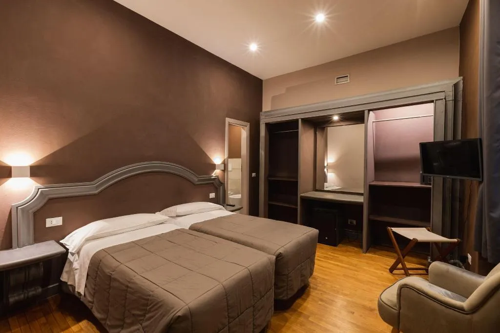 DOUBLE STANDARD Room, Unicorno, Florence
