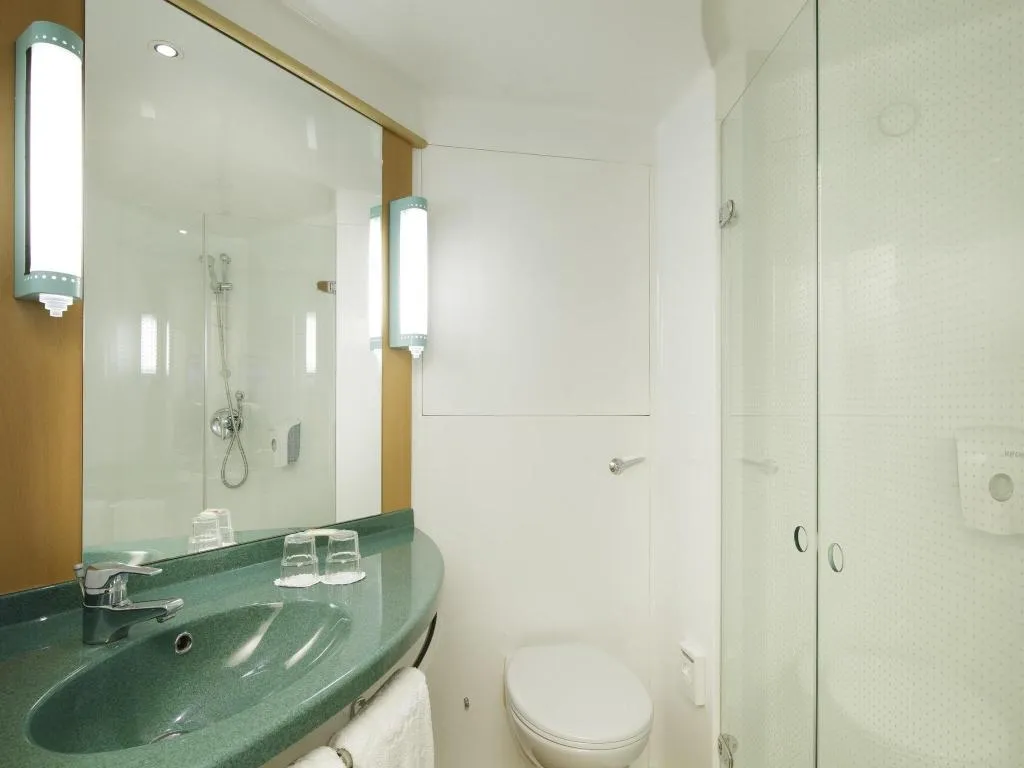 DOUBLE STANDARD Room, ibis Madrid Alcorcon Tresaguas, Madrid