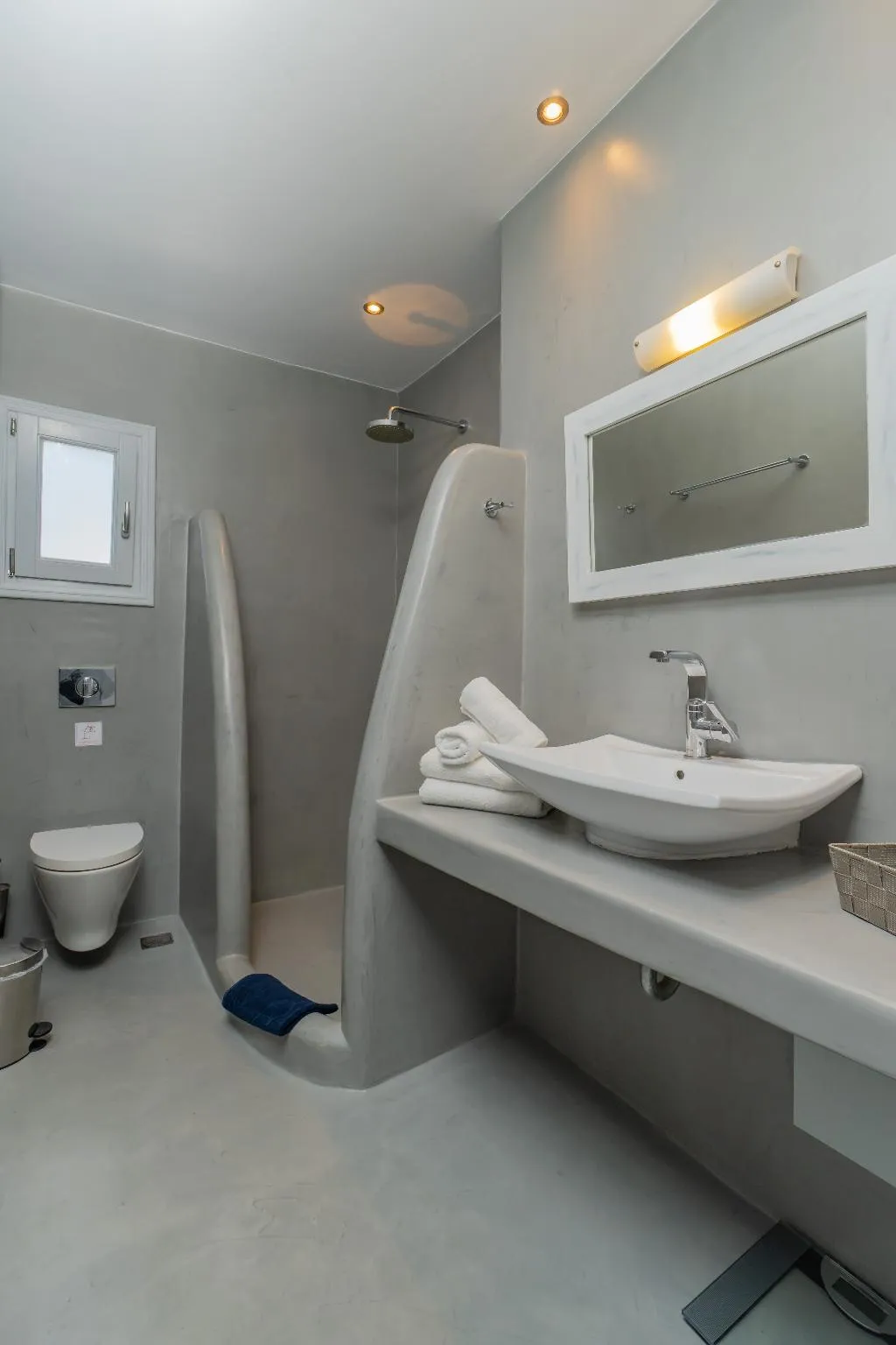 Double or Twin DELUXE Room, Central Fira Hotel, Santorini