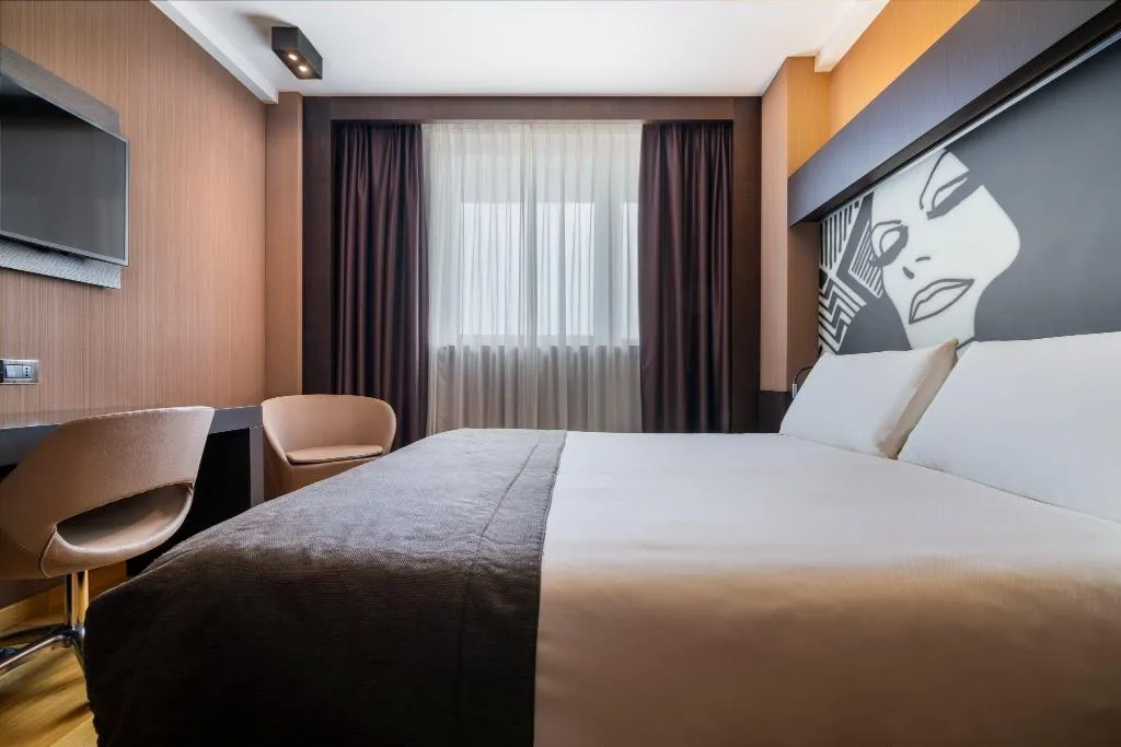 Room STANDARD Room, Crowne Plaza Milan City, Milan