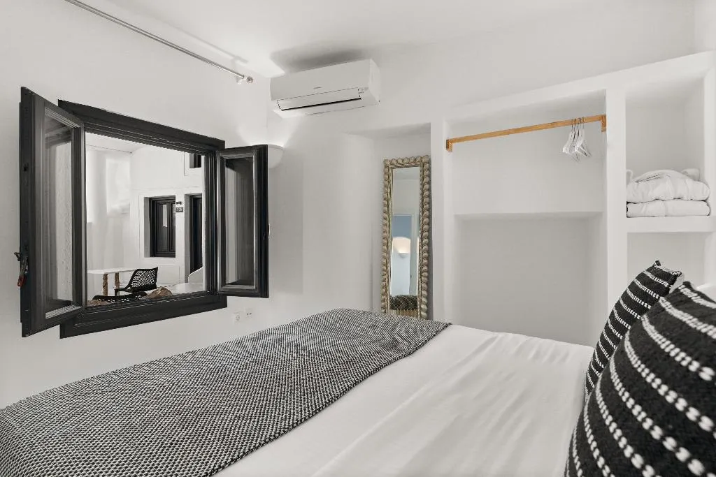 SUITE STANDARD Room, Mill Houses New Elegant Suites by Mr and Mrs White, Santorini