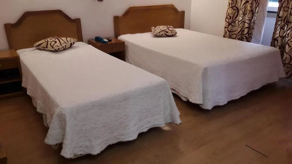 Room, Alicante, Lisbon