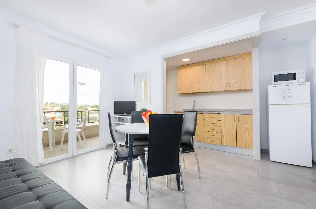 APARTMENT GARDEN VIEW WITH BALCONY Room, Alcudia Apartments, Majorca