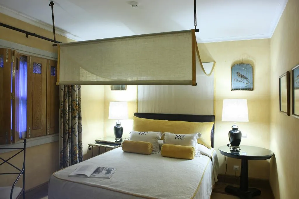 Double or Twin RUN OF HOUSE Room, Solar do Castelo, Lisbon