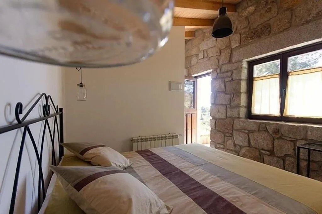 Room, Huerto San Antonio, Madrid