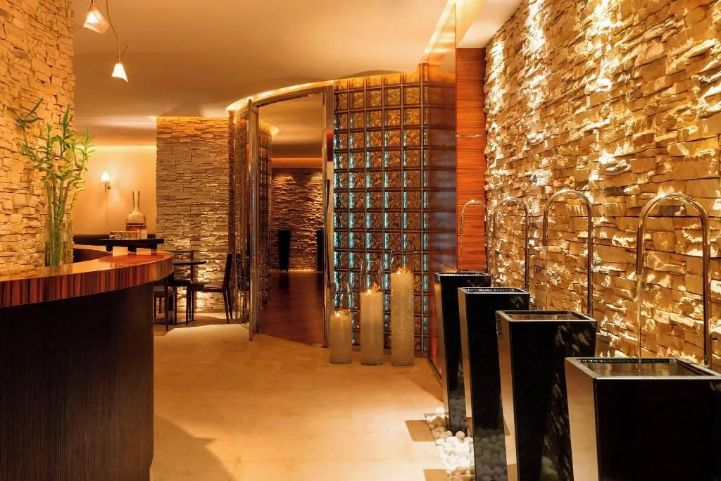 Sports and Entertainment, Westin Mina Seyahi Beach Resort & Marina, Dubai