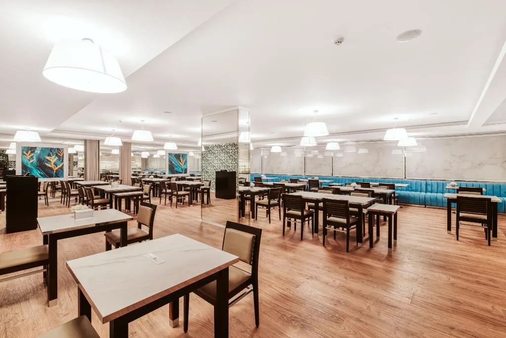 Restaurant, Vila Baleira Funchal, Madeira