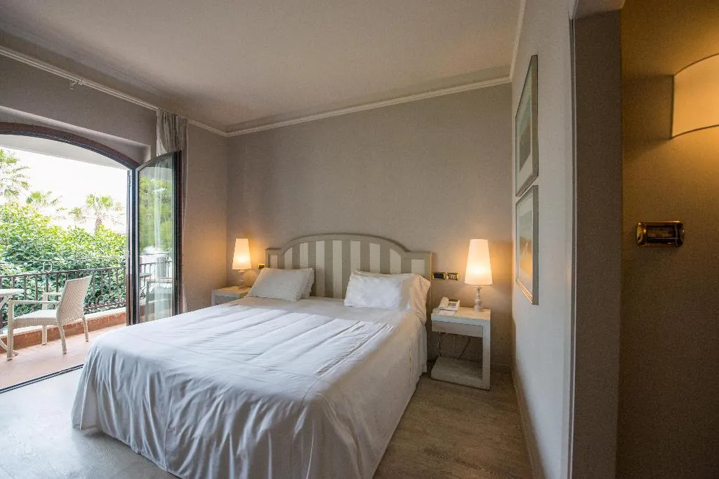 Double or Twin CLASSIC Room, Grand Hotel Baia Verde, Catania