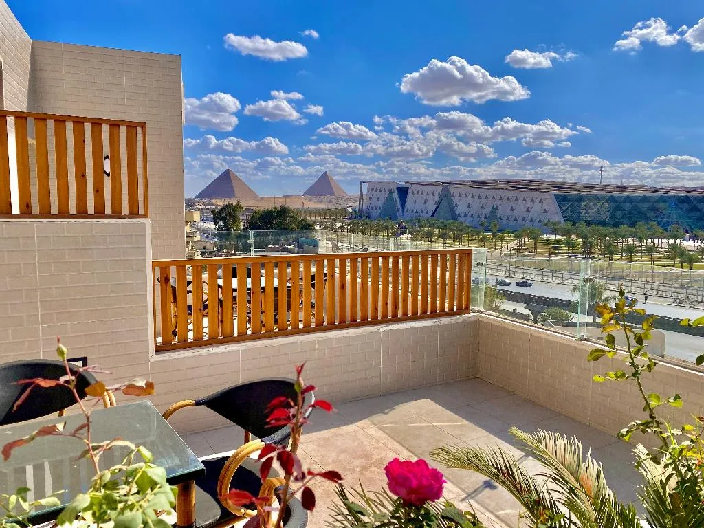 General view, New Museum, Pyramids Inn, Cairo