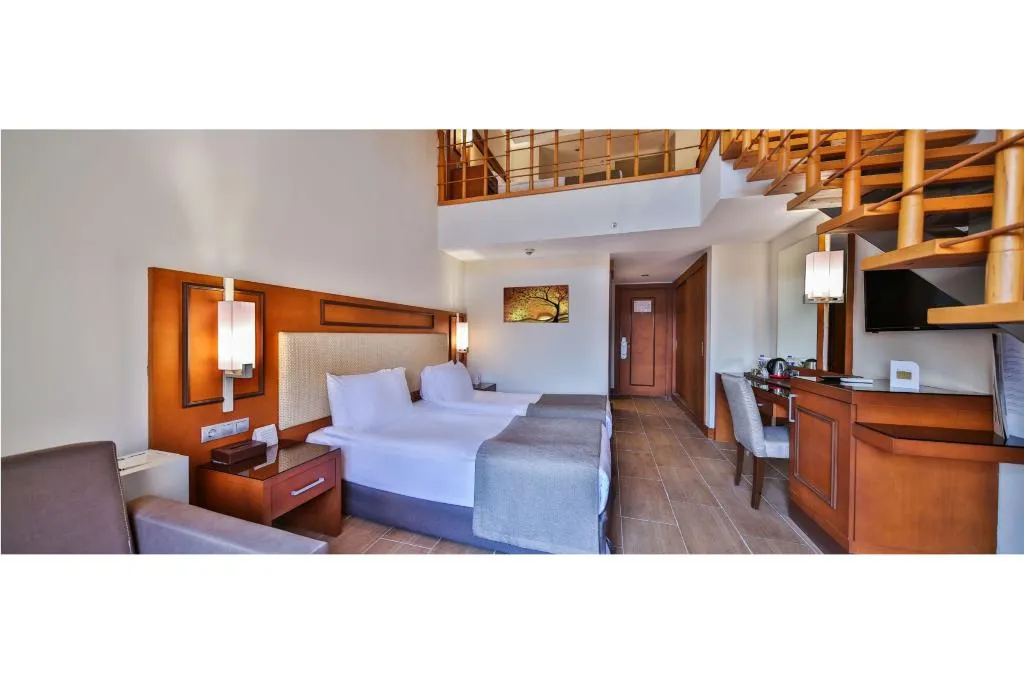 FAMILY ROOM STANDARD Room, Crystal Prestige Pearl Collection, Antalya