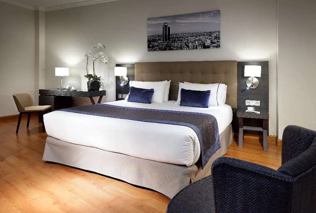 DOUBLE SINGLE USE SUPERIOR Room, Eurostars Madrid Foro, Madrid