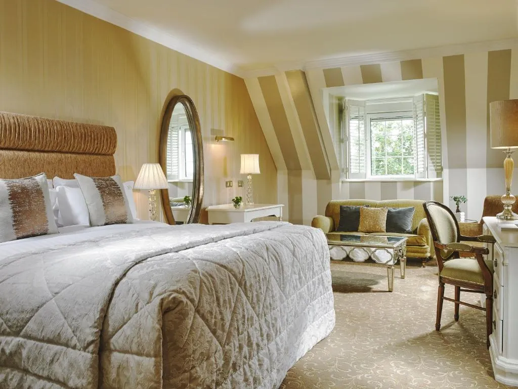 DOUBLE KING SIZE BED Room, Hayfield Manor, Cork