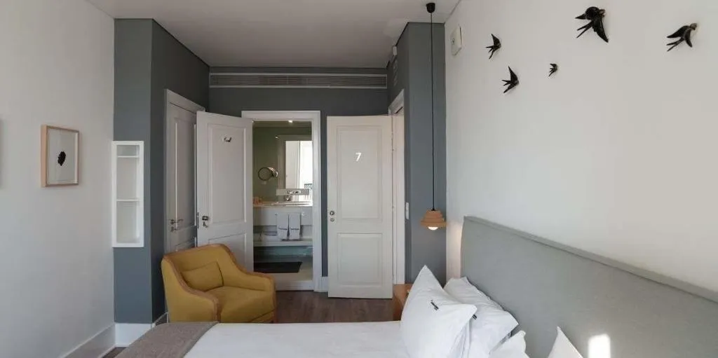Room, Feels Like Home Chiado Prime Suites, Lisbon