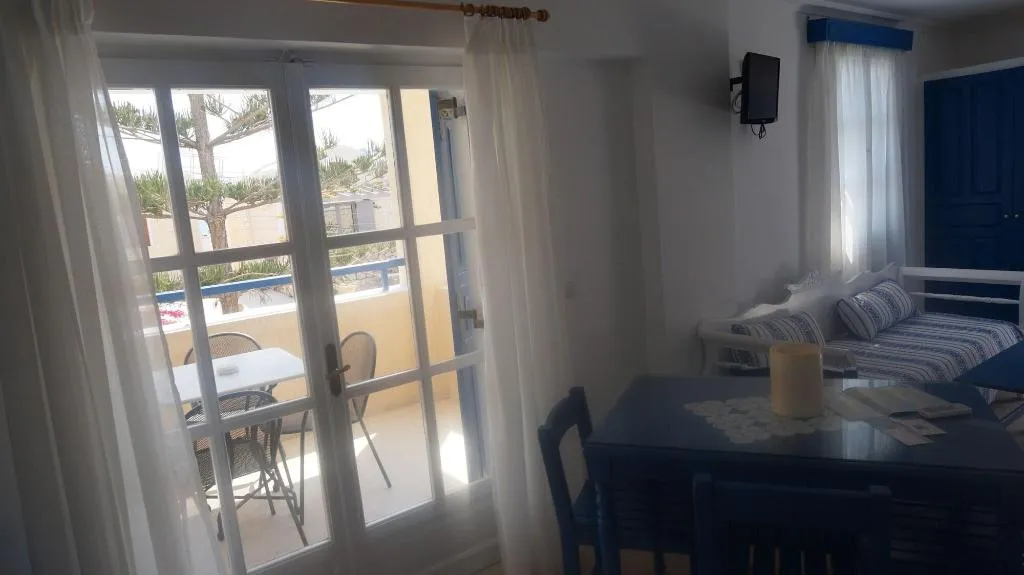 Lobby, Dioskouri Art Villas, Santorini