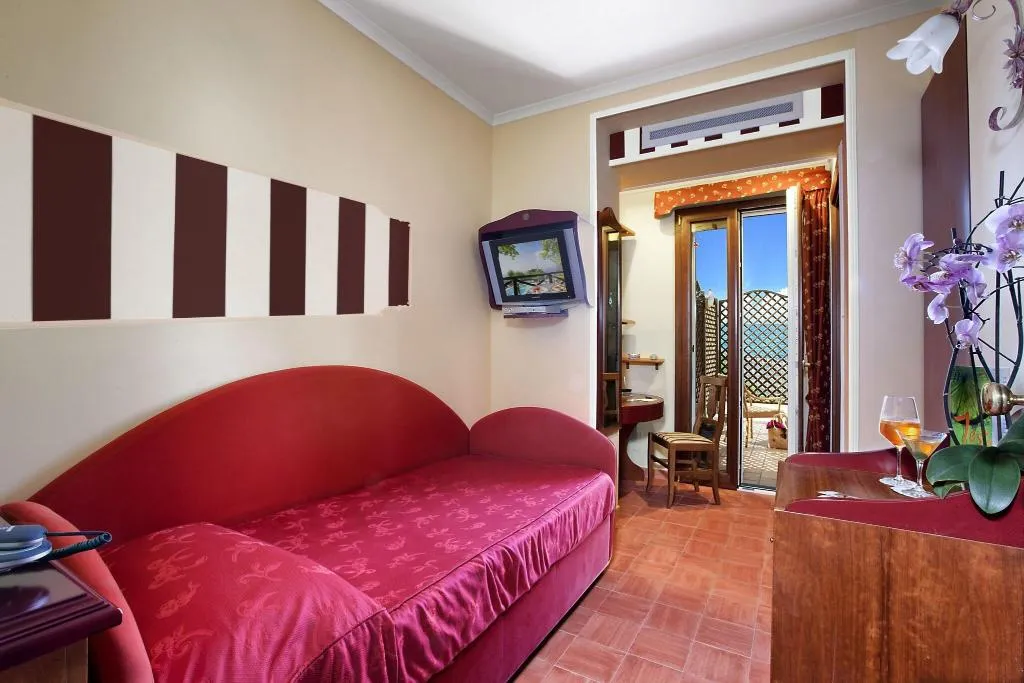 SINGLE SEA VIEW WITH TERRACE Room, Hotel Prestige, Naples