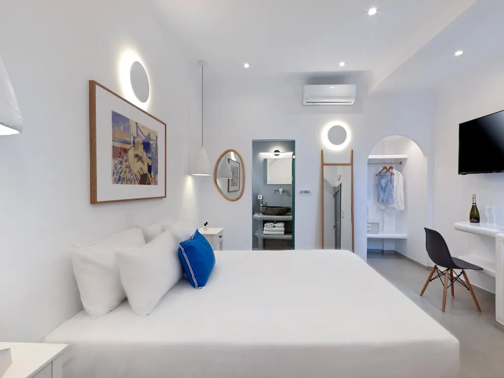 Double or Twin SUPERIOR Room, Tatakis Design Hotel, Fira, Santorini