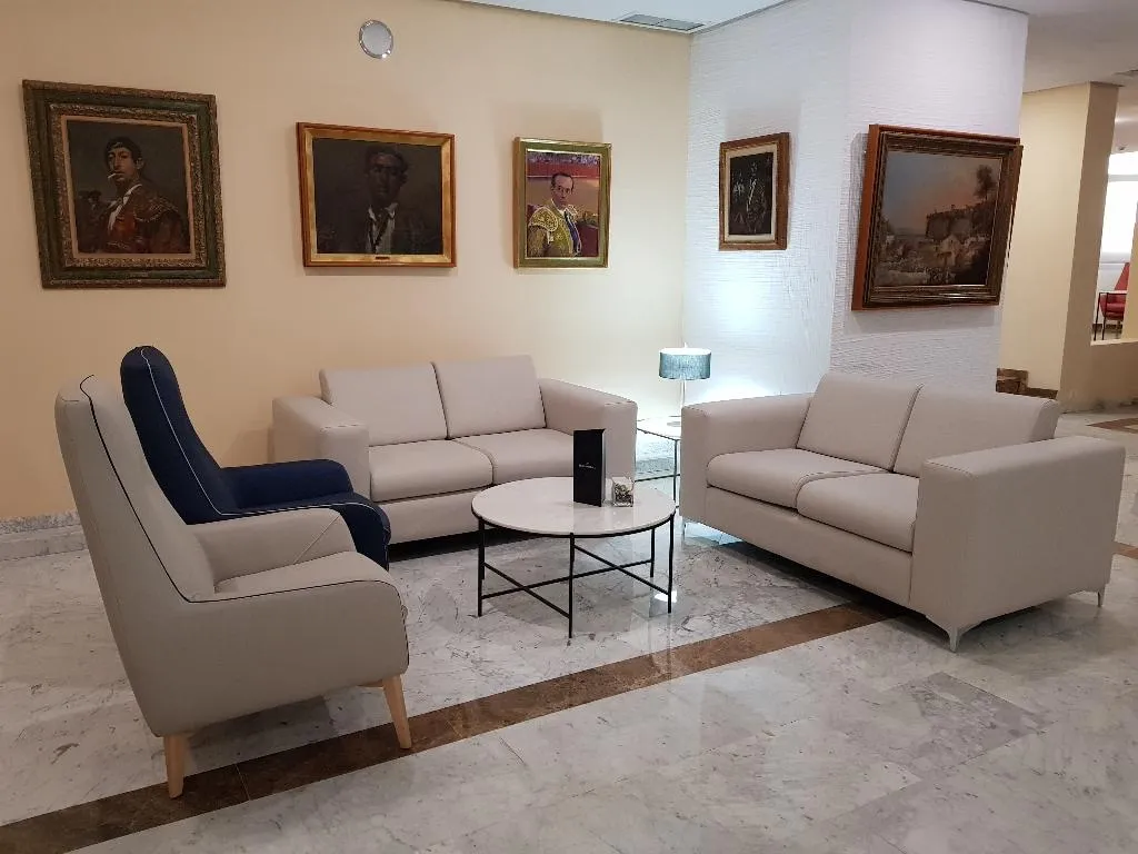 Lobby, Pasarela, Seville