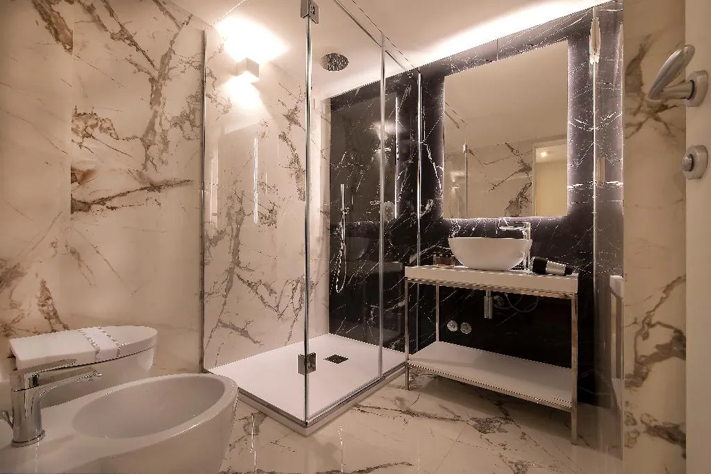 DOUBLE SUPERIOR Room, Alexander, Perugia