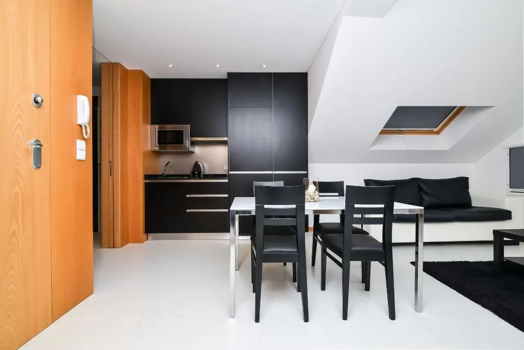 Room, Reis De Gaia, Porto