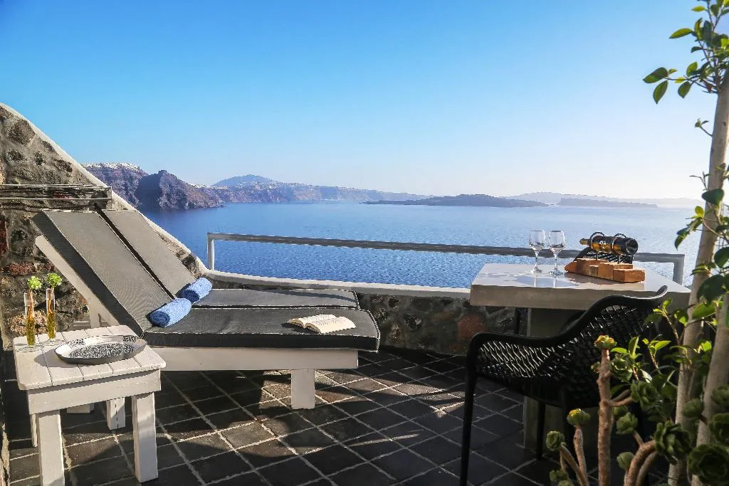 VILLA ONE BEDROOM Room, White Pearl Villas, Santorini